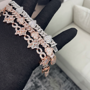 Bracelet chaîne en or rose plaqué avec micro-incrustation de diamants Moissanite en forme de cœur, sertissage pavé, bijoux de luxe pour femme, à porter au quotidien - Product Image 1