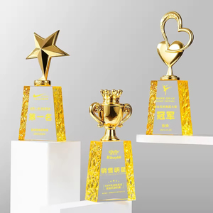 High Quality Customized Gold Metal Soccer Trophies Medals Awards-New Design Aluminum Alloy Co-operation Gifts Metal Crafts
