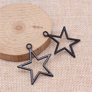 Amuleto de Aleación de Zinc con Diseño de Mariposa de la Muerte, Estrella y Murciélago, con Pentagrama y Corazón Alado, para Gargantillas Góticas y Joyería de Halloween - Product Image 2