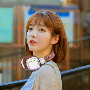 YN Retro de lujo Auriculares inalámbricos Auriculares Resplandor de larga duración Auriculares inalámbricos - Product Image 4