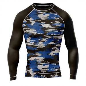เสื้อรัดกล้ามเนื้อ MMA สำหรับผู้ชาย แห้งเร็ว แบบสั่งทำพิเศษ ลายซับลิเมชั่น สำหรับ BJJ และ Grappling ผลิตในประเทศปากีสถาน - Product Image 1