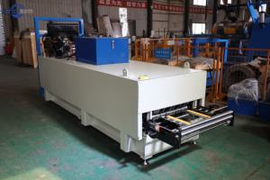 Hot Sell Tragbares Clip Lock KR18 Stehfalz Dachbahn Rollen form maschine <span class=keywords><strong>Roll</strong></span> Former - Product Image 2