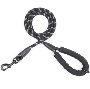 Guinzaglio per cani in Nylon riflettente multicolore di lusso personalizzato per cani di taglia media nuovo stile guinzaglio per animali domestici per noi mercati europei - Product Image 1
