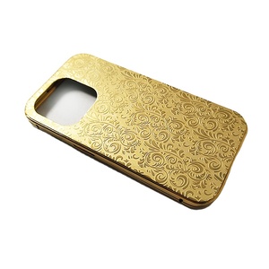 Logo <span class=keywords><strong>personnalisé</strong></span> Accepter Gold 2 en 1 Étui de protection en métal de luxe <span class=keywords><strong>avec</strong></span> sculpture profonde Coque polie Étui pour téléphone portable - Product Image 1