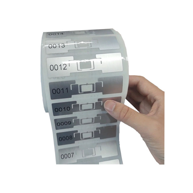 Factory Wholesale UHF RFID Tag Wet Inlay Passive Long Range UHF RFID U9 Chips RFID Tag