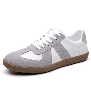 รองเท้าผ้าใบหนังลำลองผู้ชาย สีขาว ส้นเตี้ย พื้นยาง หนังนุ่ม รองเท้าเดินสบาย สไตล์ลำลอง - Product Image 5