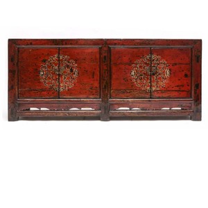 Mobile buffet/credenza in legno dipinto rosso, riproduzione di mobile antico cinese - Product Image 2