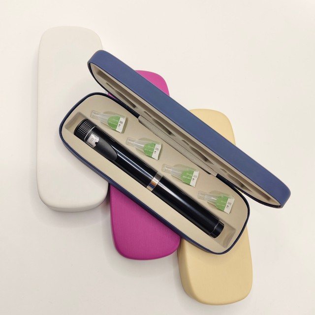Vgreat Pen Box Portable Reusable Pu Leather & Metal Pen Case Injection Pen Holder for V2/V3 Pens