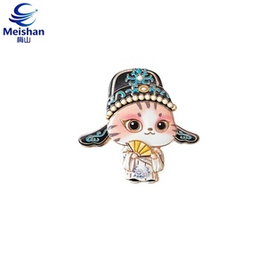 Meishan Peking <span class=keywords><strong>Opera</strong></span> Qingyi Corona de Fénix Xiapei, Insignia Coleccionable de Aleación Metálica Grabada Vintage con Diseño de Traje, Regalo - Product Image 2