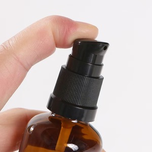 Vente en gros de flacons en verre pour huiles essentielles de couleur thé de 5 à 100 ml - Flacons à pompe pour vaporisateur et lotion avec impression de logo - Product Image 1
