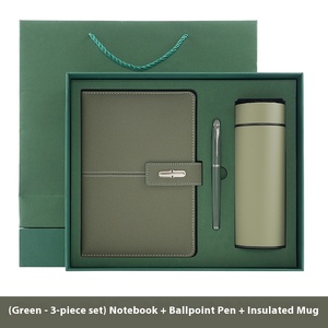 Coffret Cadeau <span class=keywords><strong>de</strong></span> <span class=keywords><strong>Luxe</strong></span> A5 : Carnet à Couverture en Cuir avec Gobelet <span class=keywords><strong>et</strong></span> Boîte Cadeau, Personnalisable avec Logo d'Entreprise, Ensemble Carnet Blanc - Product Image 5