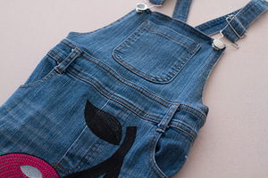 Vente en gros en ligne de vêtements pour enfants, robe courte en jean décontractée et mignonne pour filles, provenant d'un fournisseur chinois - Product Image 5