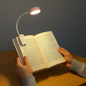 ไฟอ่านหนังสือแบบหนีบ LED พกพา 1 ชิ้น ปรับได้ 3 โหมด ป้องกันสายตา เหมาะสำหรับการอ่านหนังสือ การเรียน การเดินทาง และใช้ในห้องนอน - Product Image 2