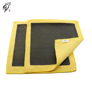 Serviette de décontamination automobile en tissu de toile maillée au design exclusif 3.0 - Product Image 2