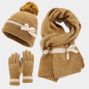 BSBH <span class=keywords><strong>Pas</strong></span> <span class=keywords><strong>Cher</strong></span> Prix Sport Tricot Écharpe Chapeau Écran Tactile Gants Ensembles Chaud Pom Pom Tricoté <span class=keywords><strong>Bonnet</strong></span> Hiver En Plein Air Chapeau Écharpe Gants - Product Image 3