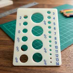 AA0140 Plastic Knitting Gauge Ruler Plastic Measuring Tool For Hand Knitting Simple Oval Shape Convenient Use - Product Image 1