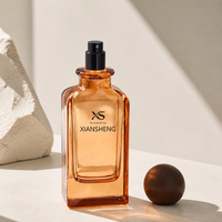 Flacon de parfum rectangulaire de luxe en verre ambré, 30 ml, 50 ml, 100 ml, avec vaporisateur fin et bouchon à bille en bois, faible MOQ, vente en gros