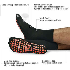 Calcetines baratos de algodón para deportes atléticos para niños y adultos, calcetines de Yoga con agarre en el suelo, calcetines de trampolín de parque de goma antideslizantes personalizados - Product Image 3