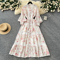 Robe longue décontractée pour femme, imprimé floral, patchwork de dentelle, coupe trapèze, col montant, manches 3/4, taille à nouer, élégante, pour le quotidien et les vacances