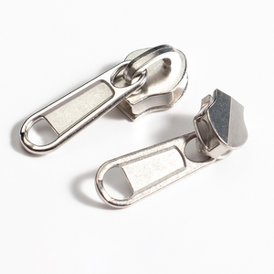 Têtes <span class=keywords><strong>de</strong></span> <span class=keywords><strong>fermeture</strong></span> <span class=keywords><strong>éclair</strong></span> en nylon sans verrouillage, tirettes et curseurs en gros - Product Image 3