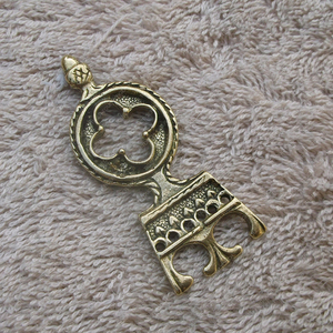 El extremo del cinturón medieval tardío medieval vikingo está hecho de cobre duradero - Product Image 4