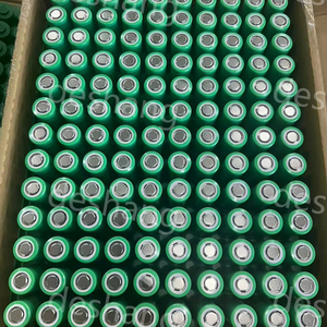 Batteria agli ioni di litio ricaricabile 21700 50S da 5000 mAh, 3.6V, scarica 25A, disponibile in magazzino UE (modello 21700 50S) - Product Image 4