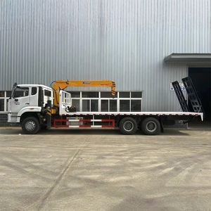 Camion grue à plateau bas SINOTRUK HOWO 6x4 avec grue télescopique de 15 tonnes, moteur Weichai, blanc - Product Image 5