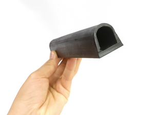 Bande d'étanchéité composite EPDM BYCOSINE pour <span class=keywords><strong>seuil</strong></span> <span class=keywords><strong>de</strong></span> <span class=keywords><strong>porte</strong></span> <span class=keywords><strong>de</strong></span> garage, sol et fenêtres, dureté 50-90 Shore, caoutchouc premium optimal - Product Image 4