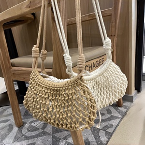Sac bandoulière tressé à la main ajouré pour les vacances en bord de mer, sac à l'épaule décontracté pour usage quotidien, vente chaude - Product Image 3