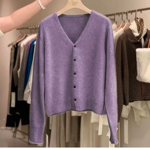 Atacado de Moda Feminina: Novo Cardigã de Tricô com Decote em V, 100% Lã Merino, Manga Longa, Solto e Personalizável com Logotipo - Product Image 6