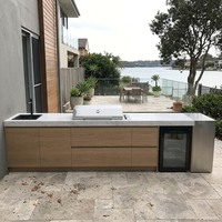 Ensemble de cuisine extérieure moderne et personnalisable, résistant à l'humidité, en acier inoxydable, avec barbecue au gaz pour bord de piscine