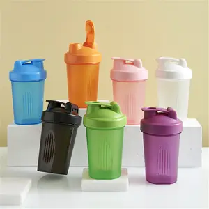 T019 bottiglia per shaker da palestra in plastica proteica da 600ML con sfera shaker