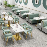 Tables et chaises de restaurant modernes et durables personnalisées, sièges en cuir, cadres en métal - Écologiques, faciles à nettoyer, pour café