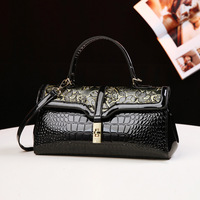 Sac à main pour femme à motif crocodile, sac à rabat polyvalent, sac bandoulière, sac pour les mamans d'âge moyen