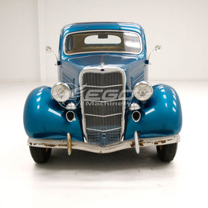 Voiture électrique vintage bleue tendance, style rétro classique, carrosserie fermée, véhicule d'exposition personnalisé pour spectacles théâtraux - Product Image 4