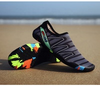 Nouveautés 2020 Chaussures aquatiques de sport unisexes noires pour la plage