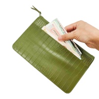 Dompet paspor kulit PU, dompet paspor ringan tekstur buaya hijau untuk perjalanan keluarga