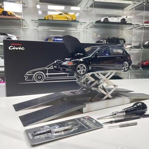 LCD Modèle Réduit 1:18 Honda EG6 SiR (SiRII) - Métal Moulé - Couleur Noire - Collection