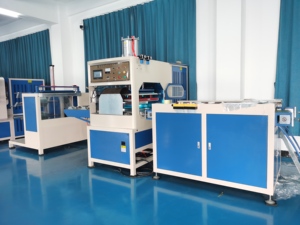 Machine de soudage à haute fréquence de couverture de <span class=keywords><strong>livre</strong></span> en PVC à alimentation automatique 12KW de performance supérieure - Product Image 3