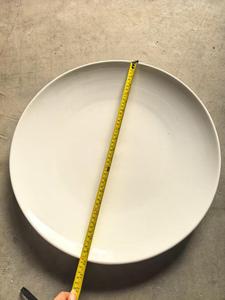 Assortiment de bols et assiettes en porcelaine blanche <span class=keywords><strong>très</strong></span> grands de 14, 16 et 18 pouces par Ton - Product Image 5