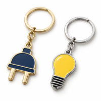 Porte-clés en métal personnalisé avec logo, en forme d'ampoule électrique, cadeau promotionnel en gros, fabricant OEM en vrac