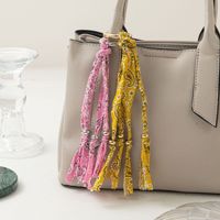 Nouveau porte-clés créatif en tissu JS, breloques personnalisables avec mousqueton perlé pour sac à main et décoration de chaussures