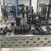 Plateforme de soudage flexible 3D en fonte à haute planéité avec kit de serrage pour atelier de fabrication métallique