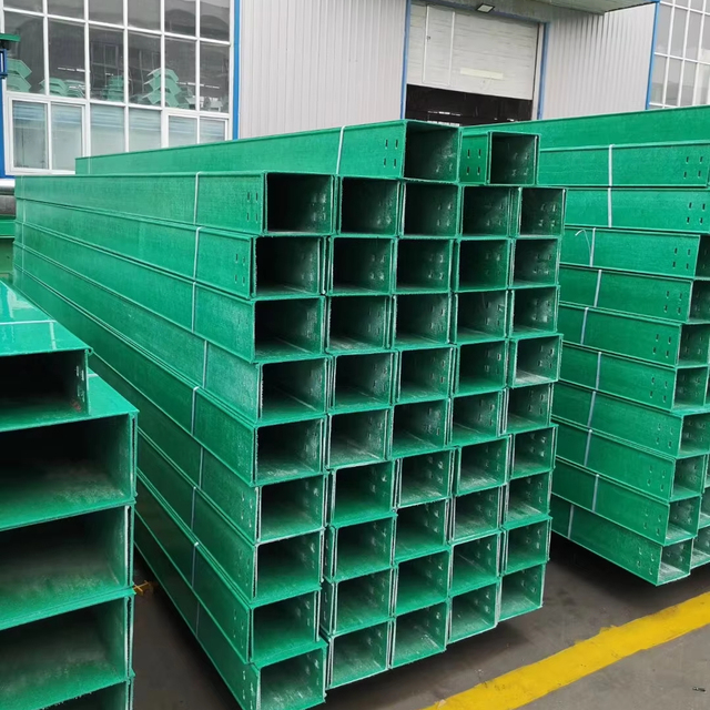 High Quality Light Weight Fiberglass Reinforced Plastic (FRP) Enclosed Molded Cable Tray Cutting Smooth Surface for