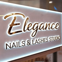 Enseigne LED rétroéclairée 3D de luxe - Logo en métal doré illuminé pour la décoration de studio de beauté et de centre commercial