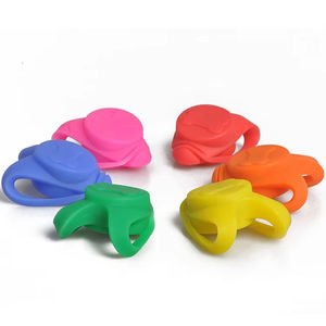 ป้ายชื่อสัตว์เลี้ยงแบบ LED ซิลิโคน ทนทาน เป็นมิตรกับสิ่งแวดล้อม ลายการ์ตูนเรียบง่าย กันน้ำ แบบหนีบ สำหรับสุนัขและแมว ป้องกันการสูญหาย ปลอดภัย รับผลิตตามสั่งขายส่ง - Product Image 2