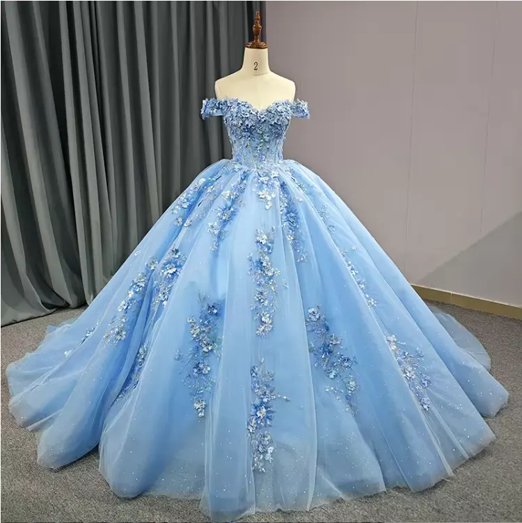 QD1653 Lace Flowers Appliqued Sweetheart Quinceanera Dresses Ball Gown Princess Dress New Designs Ball Gowns Puffy Light Blue
