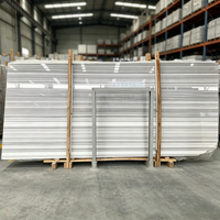 Vente directe d'usine de marbre blanc Marmara italien naturel avec texture grise polie, pouvant être utilisé pour les murs et les sols intérieurs