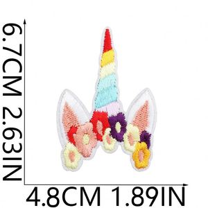 Parche de tela bordado termoadhesivo de unicornio de ensueño y mariposa, etiqueta bordada DIY, hilo de poliéster para decoración de bolsas y empaques - Product Image 2