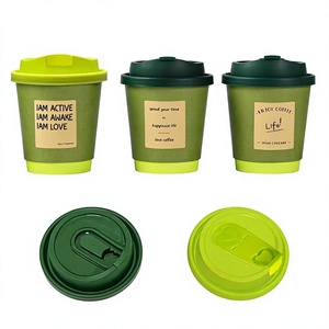 Tasse à café réutilisable verte avec couvercle, design en papier kraft – Passez votre temps dans le bonheur, la vie, l'amour, le café – 330 ml, simple paroi, pour boissons chaudes - Product Image 4